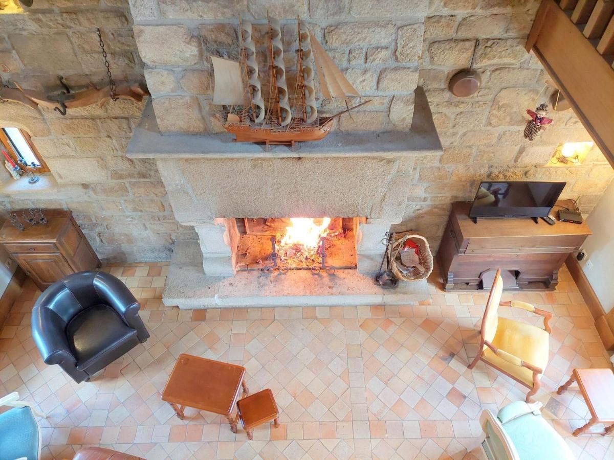 Вилла Breton Granite Stone House With Fantastic Sea Views Сен-Поль-де-Леон Экстерьер фото